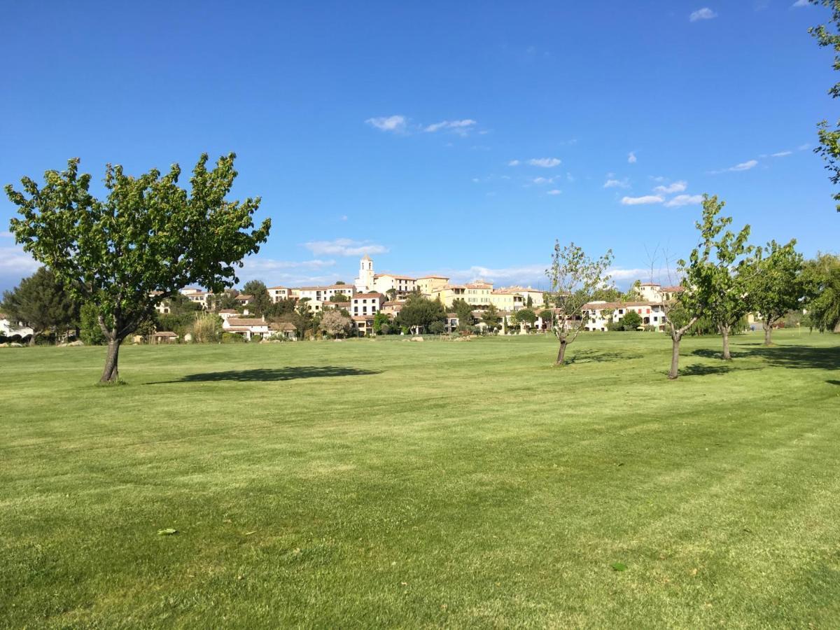 Studio Sur Le Domaine Du Golf De Pont Royal Mallemort Εξωτερικό φωτογραφία